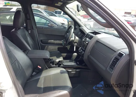 2011 Ford Escape Limited z USA, uszkodzony, nr VIN 1FMCU0EGXBKA27247